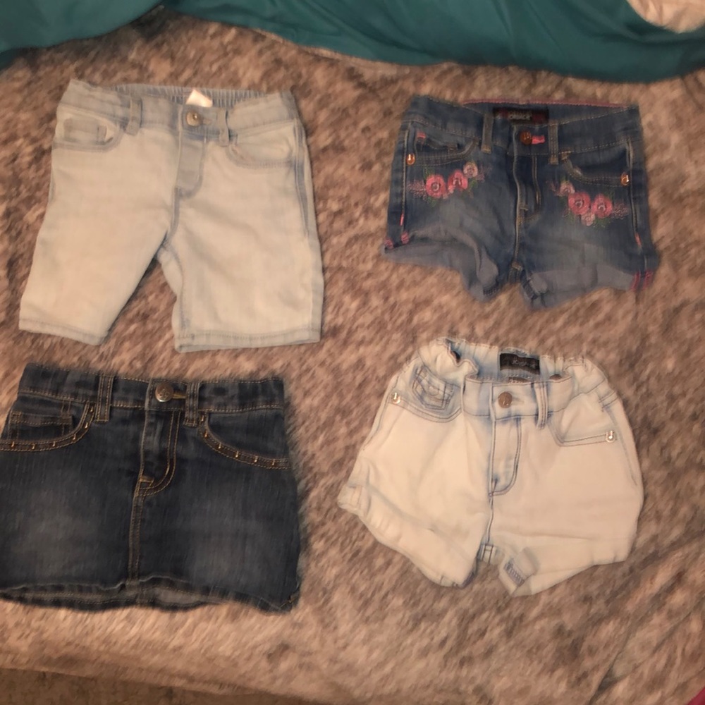 Baby girl clothes/ a $1 each!